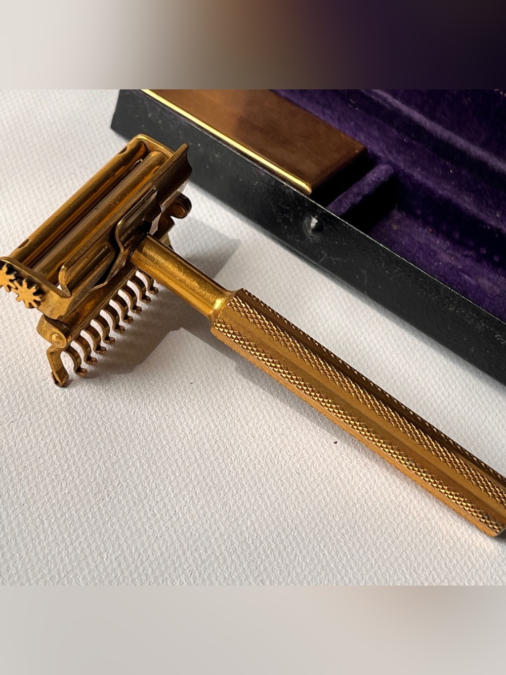 Vintage 1920’s ‘Valet’ Auto Strop Safety Razor Shaving Kit Very Nice Set - Picture 7 of 11